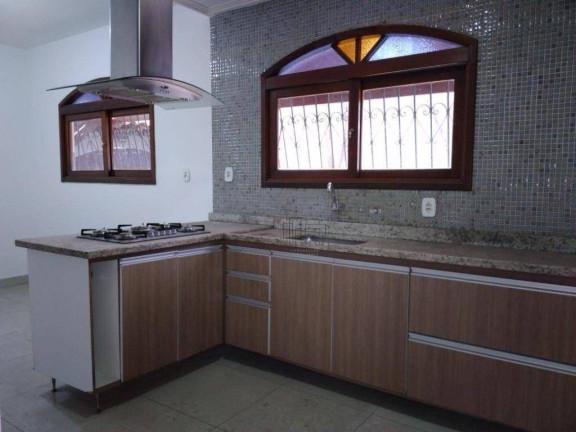 Casa com 4 Quartos à Venda, 310 m² em Vila Mury - Volta Redonda