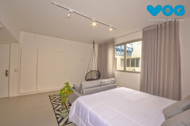 Imagem Imóvel com 1 Quarto à Venda, 33 m² em Centro Histórico - Porto Alegre Imagem Imóvel com 1 Quarto à Venda, 33 m² em Centro Histórico - Porto Alegre