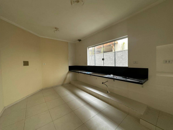 Imagem Casa com 4 Quartos para Alugar,  em Outeiro Da Glória - Porto Seguro