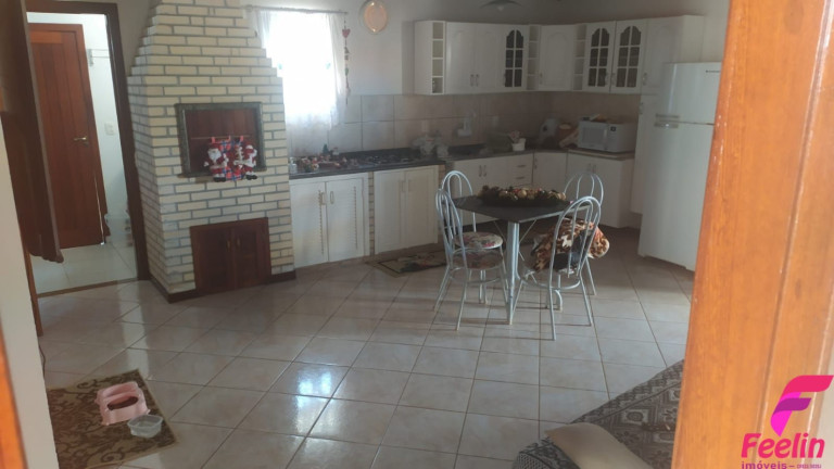 Imagem Casa com 4 Quartos à Venda, 172 m² em Campeche - Florianópolis