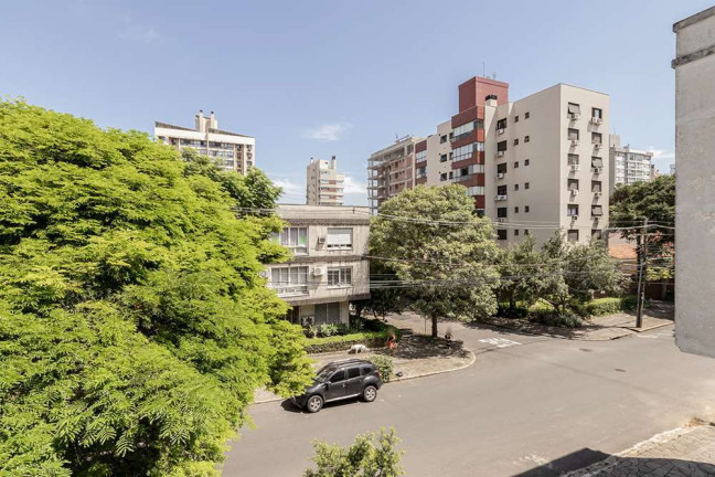 Imagem Imóvel com 2 Quartos à Venda, em Petrópolis - Porto Alegre Imagem Imóvel com 2 Quartos à Venda, em Petrópolis - Porto Alegre