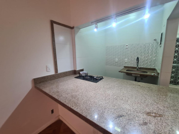 Imagem Apartamento com 1 Quarto à Venda, 31 m² em Copacabana - Rio De Janeiro