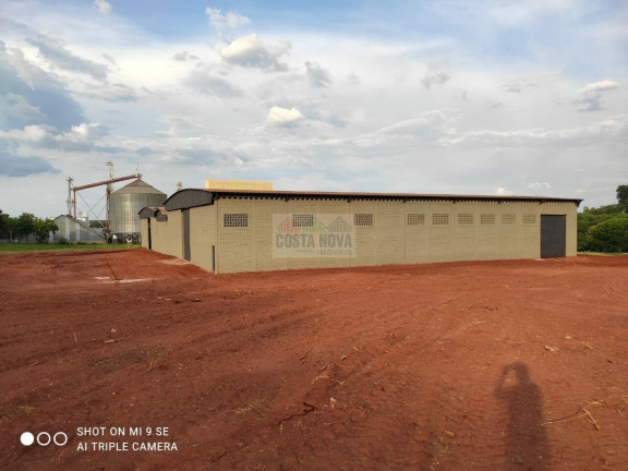 Imagem Terreno à Venda ou Locação, 30.000 m² Imagem Terreno à Venda ou Locação, 30.000 m²