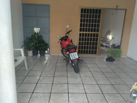 Imagem Casa com 3 Quartos à Venda, 330 m² em Comprida - Teresina