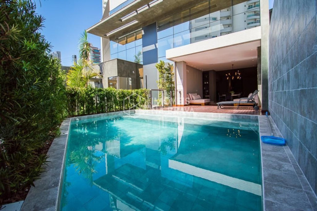 Imagem Cobertura com 3 Quartos à Venda, 240 m² em Centro - Itajaí