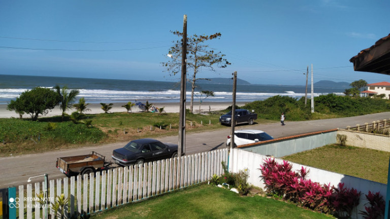 Imagem Sobrado com 4 Quartos para Temporada, 232 m² em Balneário Uirapuru - Itapoá Imagem Sobrado com 4 Quartos para Temporada, 232 m² em Balneário Uirapuru - Itapoá