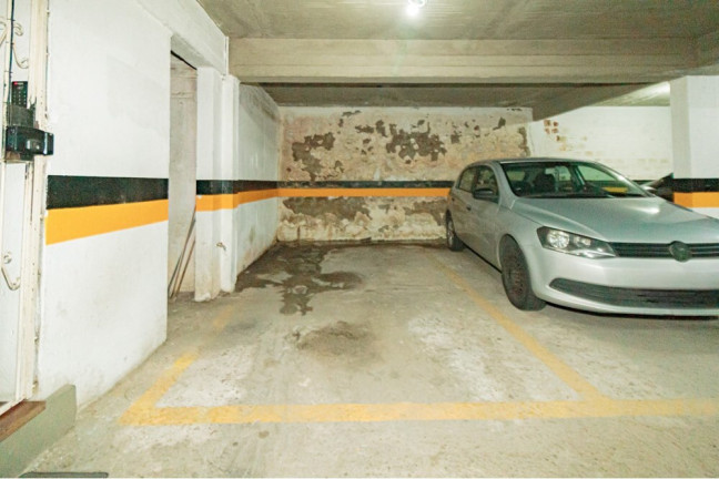Imagem Apartamento com 2 Quartos à Venda, 77 m² em Santa Cecília - Porto Alegre