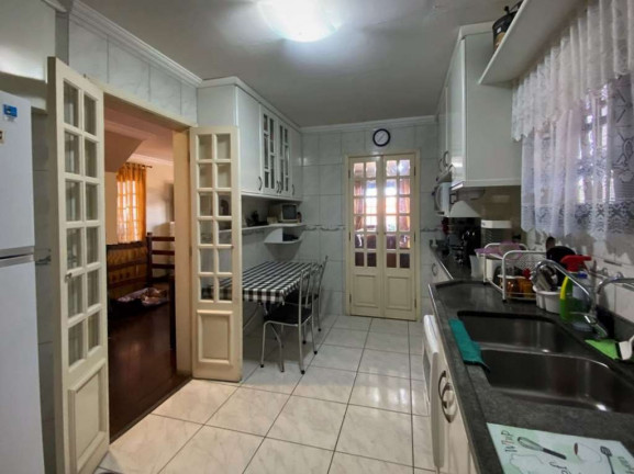 Imagem Imóvel com 4 Quartos à Venda, 270 m² em Jardim Lambreta - Cotia