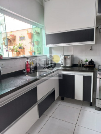Imagem Casa com 3 Quartos à Venda, 200 m² em Parque São Domingos - São Paulo