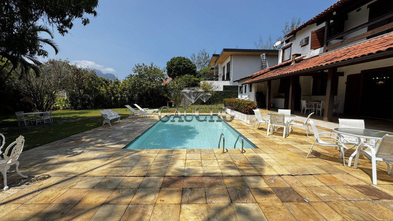 Imagem Casa com 4 Quartos à Venda, 375 m² em Barra Da Tijuca - Rio De Janeiro Imagem Casa com 4 Quartos à Venda, 375 m² em Barra Da Tijuca - Rio De Janeiro