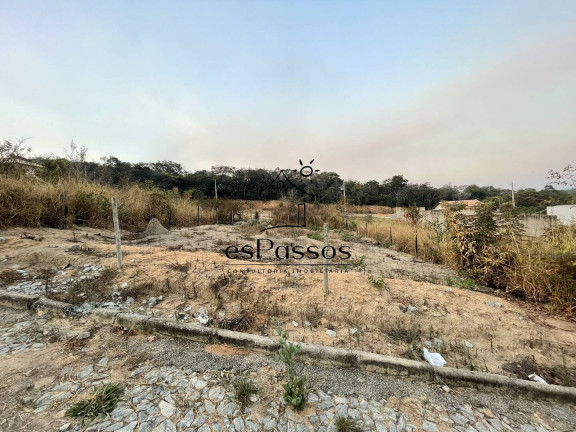 Terreno à Venda, 300 m² em Vovó Lilita - Florestal
