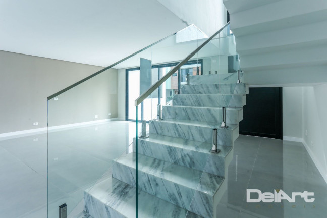Imagem Casa com 3 Quartos à Venda, 224 m² em Uberaba - Curitiba