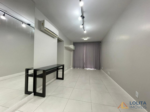 Imagem Apartamento com 3 Quartos à Venda, 97 m² em Itacorubi - Florianópolis