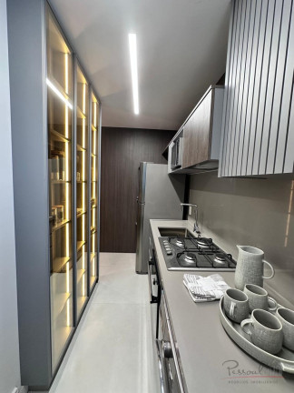 Imagem Apartamento com 2 Quartos à Venda, 102 m² em Centro - Florianópolis Imagem Apartamento com 2 Quartos à Venda, 102 m² em Centro - Florianópolis
