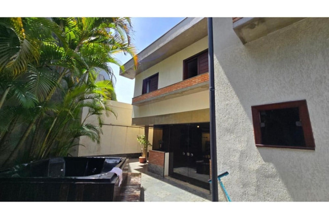 Imagem Casa com 5 Quartos à Venda, 381 m² em Parque Dos Príncipes - São Paulo