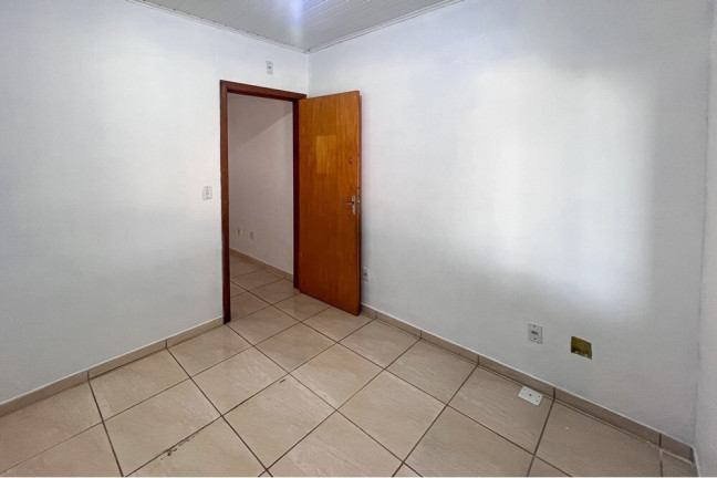 Imagem Casa com 2 Quartos à Venda, 45 m² em Olaria - Canoas
