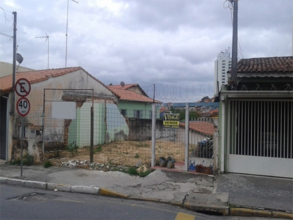 Terreno à Venda, 430 m² em Centro - Jacareí