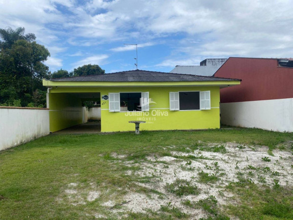 Casa com 3 Quartos à Venda, 125 m² em Cambiju - Itapoá