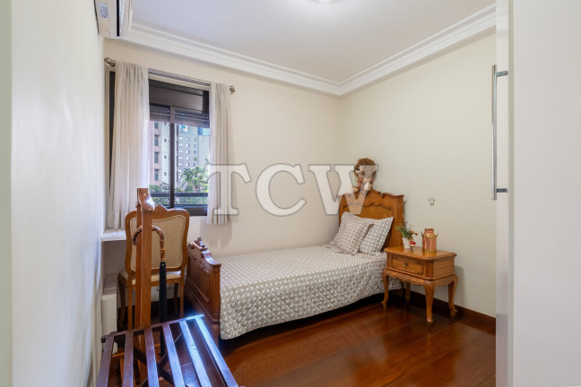 Imagem Apartamento com 3 Quartos à Venda, 120 m² em Moema - São Paulo
