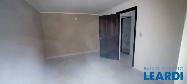 Imagem Sobrado com 6 Quartos à Venda, 308 m² em Vila Tibiriçá - Santo André Imagem Sobrado com 6 Quartos à Venda, 308 m² em Vila Tibiriçá - Santo André