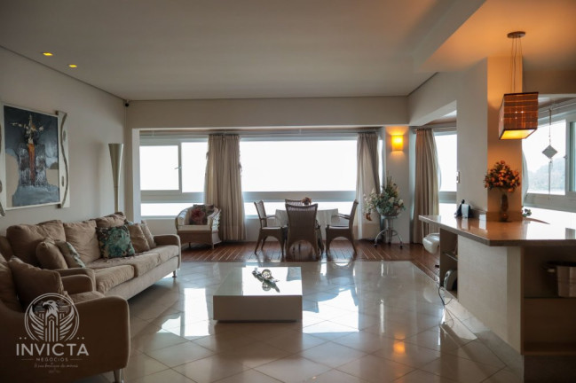 Imagem Apartamento com 4 Quartos à Venda, 215 m² em Barra Sul - Balneário Camboriú