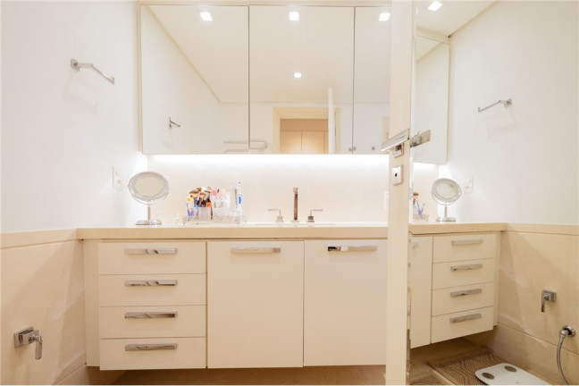 Imagem Apartamento com 3 Quartos à Venda, 239 m² em Cidade Monções - São Paulo Imagem Apartamento com 3 Quartos à Venda, 239 m² em Cidade Monções - São Paulo