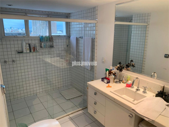Imagem Apartamento com 3 Quartos à Venda, 268 m² em Itaim Bibi - São Paulo Imagem Apartamento com 3 Quartos à Venda, 268 m² em Itaim Bibi - São Paulo
