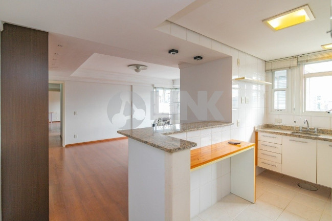 Imagem Apartamento com 2 Quartos à Venda, 88 m² em Moinhos De Vento - Porto Alegre
