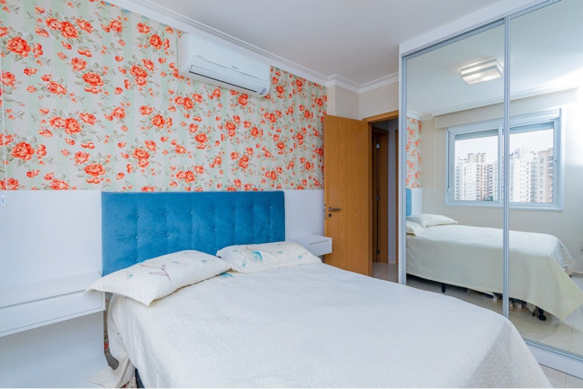 Imagem Apartamento com 3 Quartos à Venda, 82 m² em Passo Da Areia - Porto Alegre