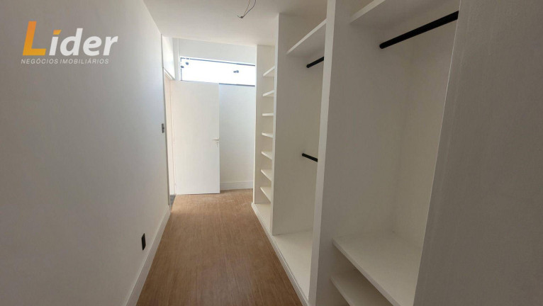 Imagem Casa com 4 Quartos à Venda, 1.200 m² em Marilândia - Juiz De Fora Imagem Casa com 4 Quartos à Venda, 1.200 m² em Marilândia - Juiz De Fora