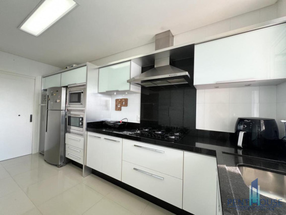 Imagem Apartamento com 3 Quartos à Venda, 132 m² em Centro - Balneário Camboriú