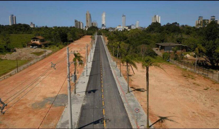 Imagem Terreno à Venda, 360 m² em Balneário Piçarras