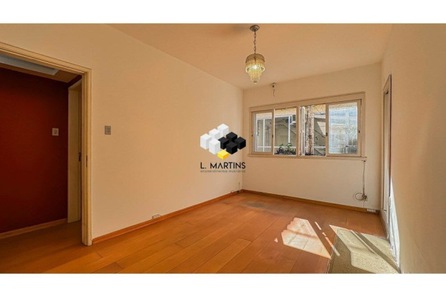 Imagem Casa com 4 Quartos à Venda, 245 m² em Petrópolis - Porto Alegre Imagem Casa com 4 Quartos à Venda, 245 m² em Petrópolis - Porto Alegre