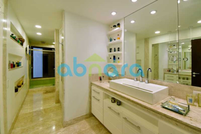 Imagem Apartamento com 4 Quartos à Venda, 600 m² em Copacabana - Rio De Janeiro Imagem Apartamento com 4 Quartos à Venda, 600 m² em Copacabana - Rio De Janeiro
