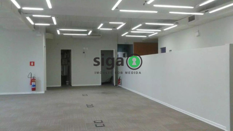 Imóvel Comercial à Venda ou Locação, 374 m² em Brooklin - São Paulo