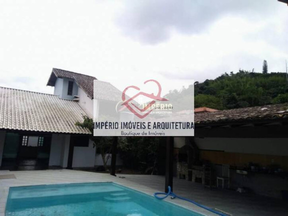 Sobrado à Venda, 200 m² em Prainha - Caraguatatuba