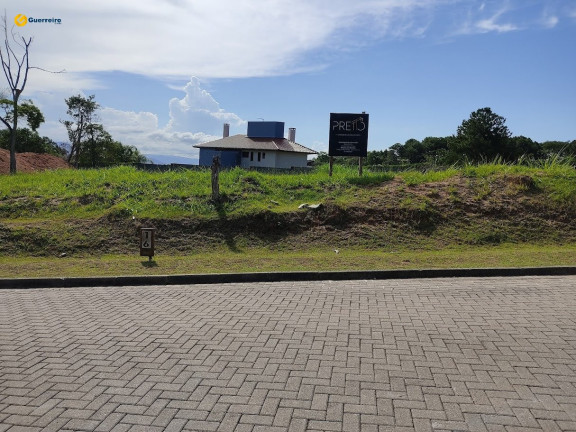 Terreno à Venda, 2.239 m² em Cacupé - Florianópolis