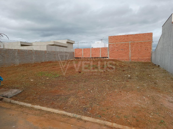Terreno à Venda, 160 m² em Villaggio Di Capri - Itapetininga