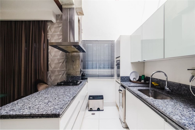 Imagem Casa com 5 Quartos à Venda, em Campo Belo - São Paulo Imagem Casa com 5 Quartos à Venda, em Campo Belo - São Paulo