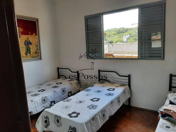 Imagem Casa com 5 Quartos à Venda, 680 m² em Centro - Florestal