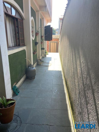 Imagem Sobrado com 2 Quartos à Venda, 170 m² em Cidade São Jorge - Santo André