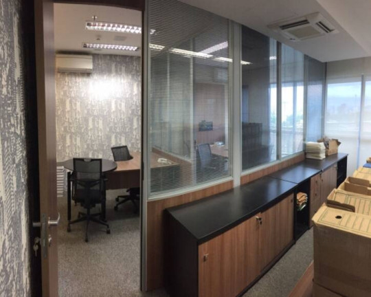 Imagem Sala Comercial à Venda, 160 m² em Alphaville - Barueri Imagem Sala Comercial à Venda, 160 m² em Alphaville - Barueri