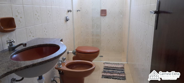 Imagem Sobrado com 6 Quartos à Venda, 210 m² em Toninhas - Ubatuba Imagem Sobrado com 6 Quartos à Venda, 210 m² em Toninhas - Ubatuba