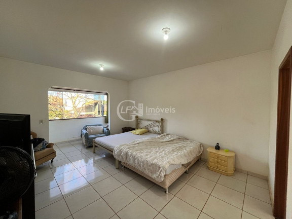 Imagem Casa com 3 Quartos à Venda, 300 m² em Vila Morumbi - Campo Grande Imagem Casa com 3 Quartos à Venda, 300 m² em Vila Morumbi - Campo Grande