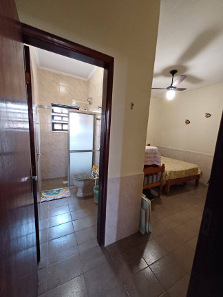 Imagem Casa com 2 Quartos à Venda, em Maracanã - Praia Grande Imagem Casa com 2 Quartos à Venda, em Maracanã - Praia Grande