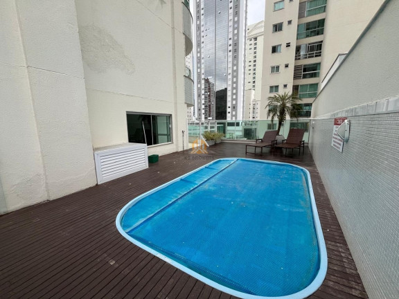 Imagem Imóvel com 3 Quartos à Venda, 213 m² em Pioneiros - Balneário Camboriú