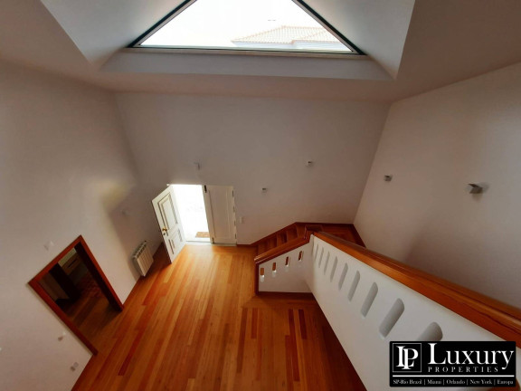 Imagem Casa com 5 Quartos à Venda, 656 m² em Centro - Cascais Imagem Casa com 5 Quartos à Venda, 656 m² em Centro - Cascais