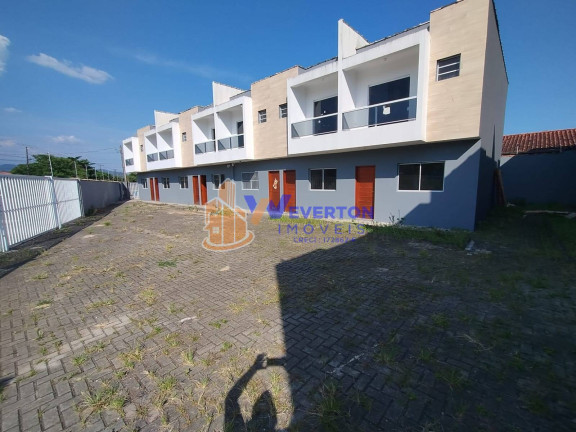 Sobrado com 2 Quartos à Venda,  em Bairro Itaoca - Mongaguá