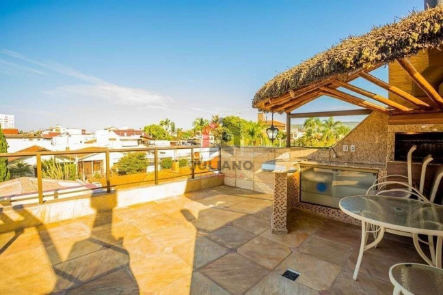 Imagem Casa com 4 Quartos à Venda, 376 m² em Jardim Itu - Porto Alegre