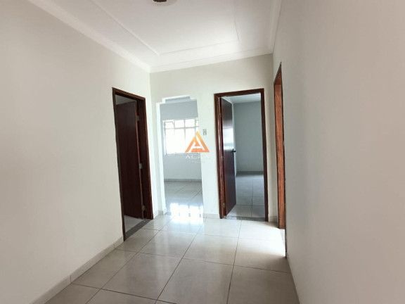 Imagem Casa com 3 Quartos para Alugar,  em Caminho Novo - Barbacena